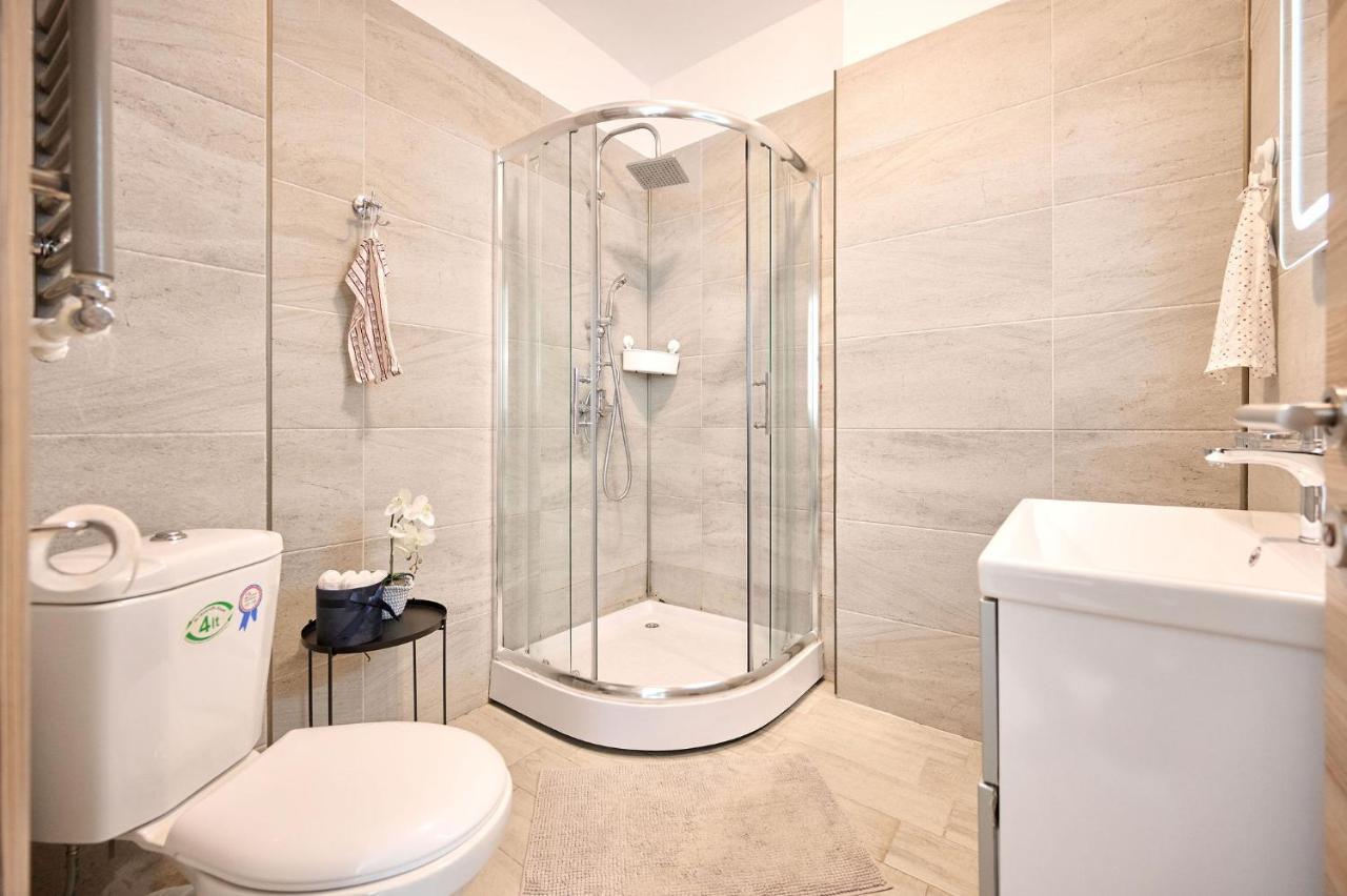 Sara Blu And Pool Apartment Mamaia