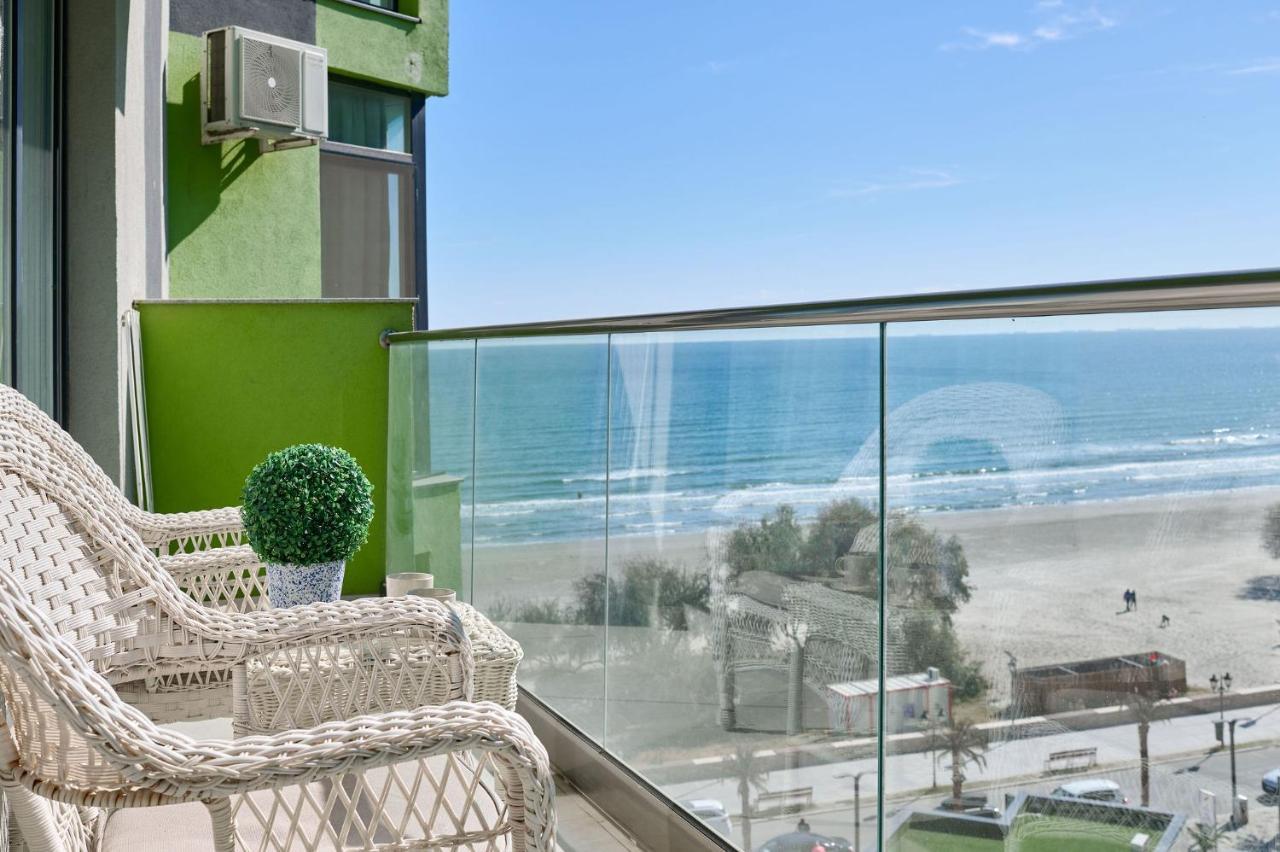 Sara Blu And Pool Apartment Mamaia