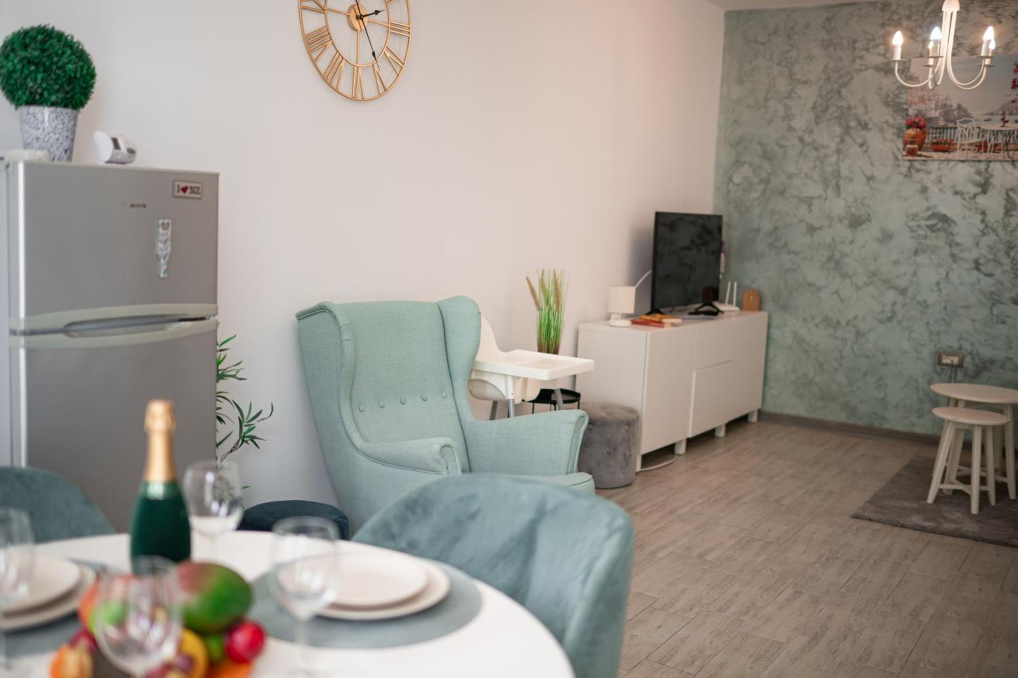 Apartment Sara Blu And Pool Mamaia