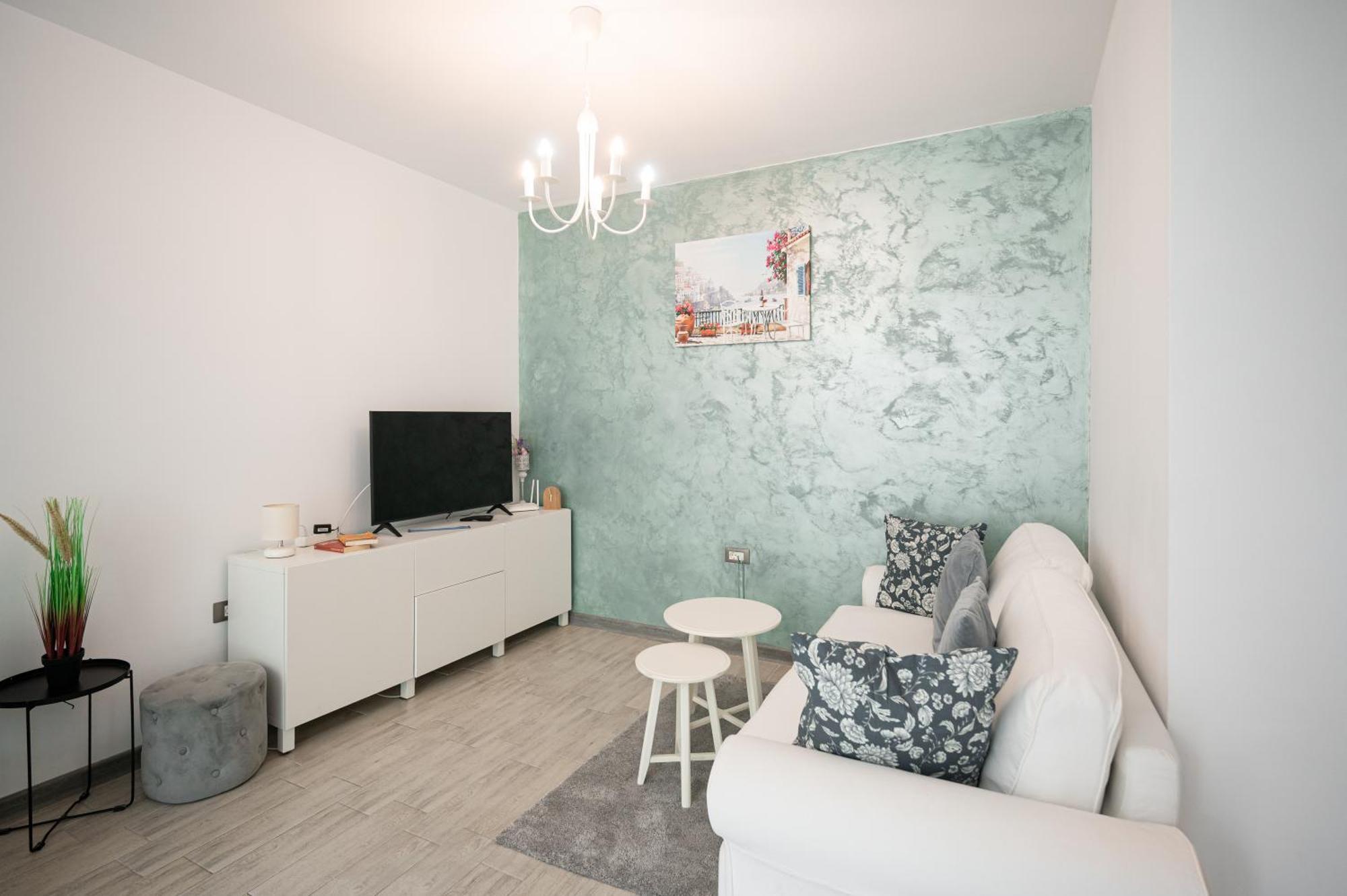 Sara Blu And Pool Apartment Mamaia