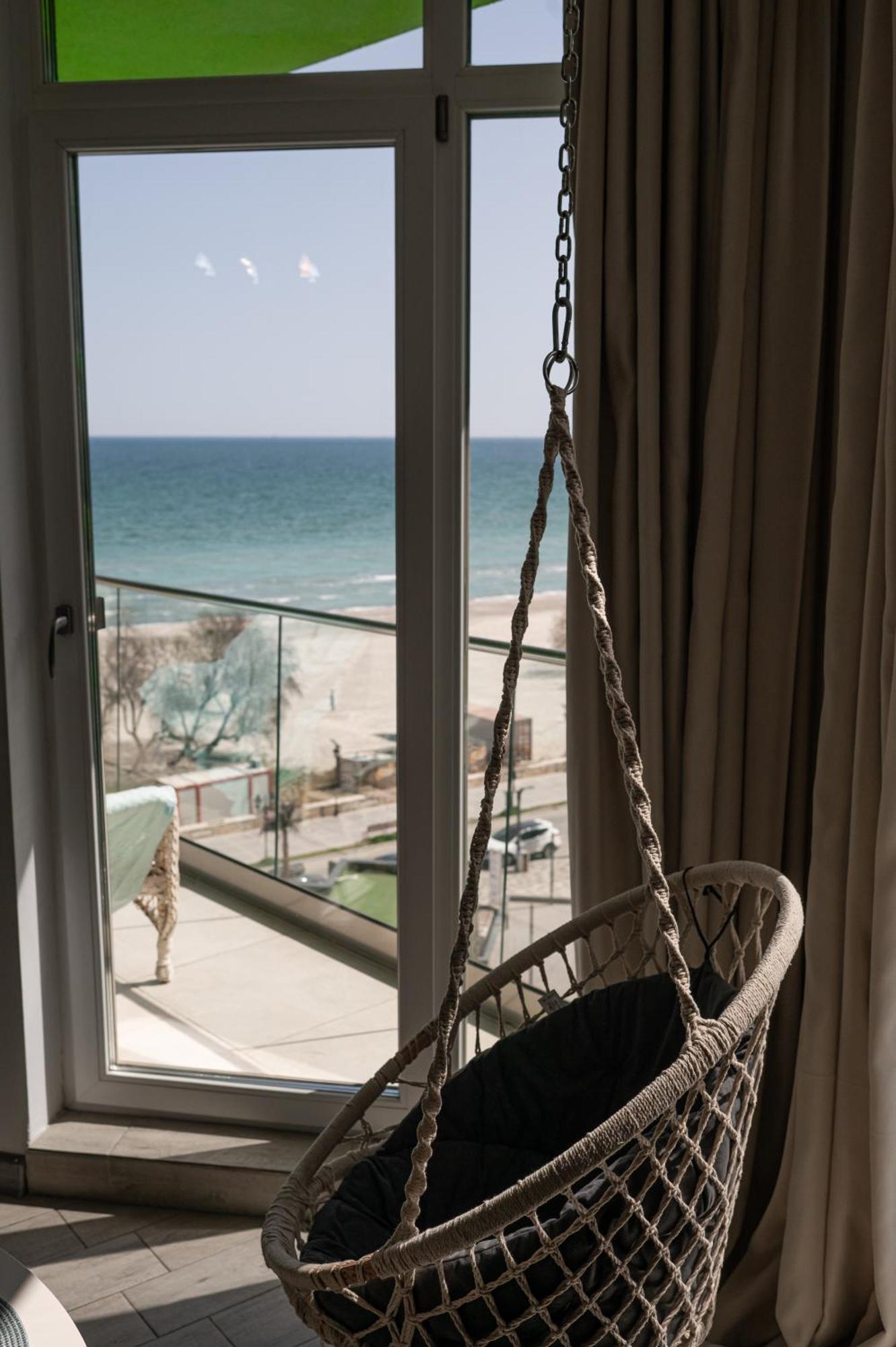 Sara Blu And Pool Apartment Mamaia